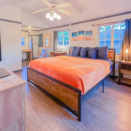 The Wanderoo Lodge Eureka Springs Extérieur photo