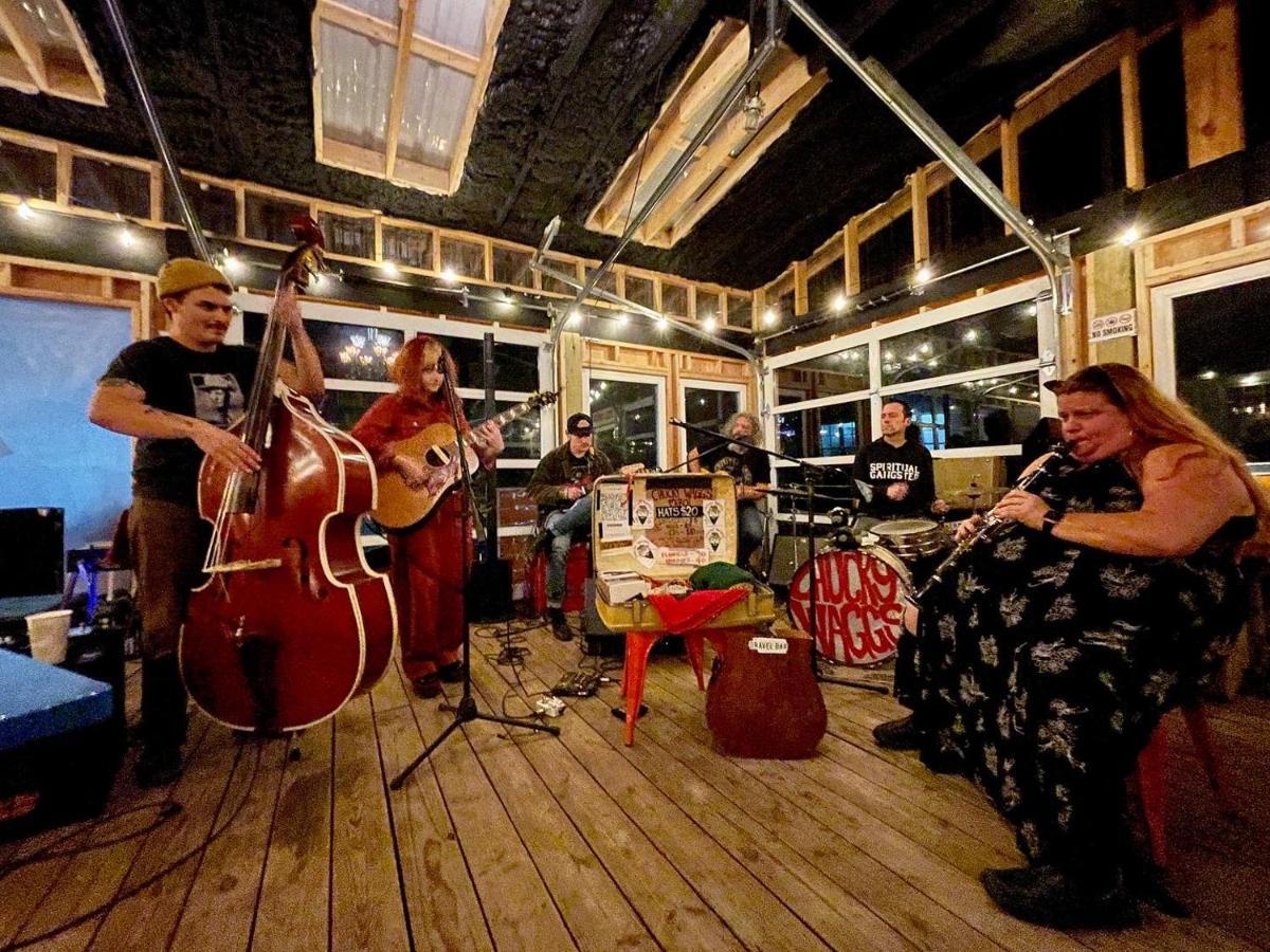 The Wanderoo Lodge Eureka Springs Extérieur photo