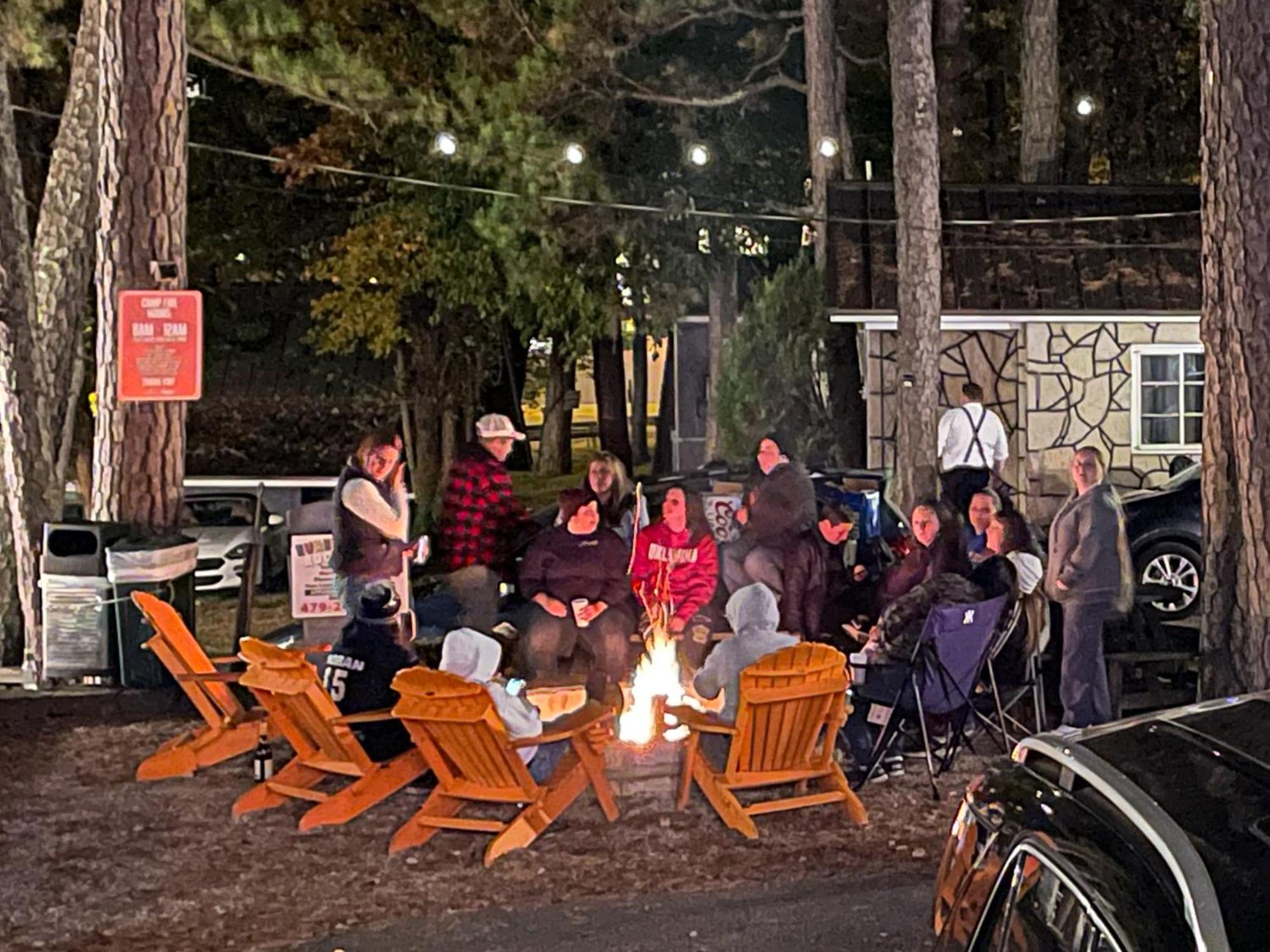 The Wanderoo Lodge Eureka Springs Extérieur photo